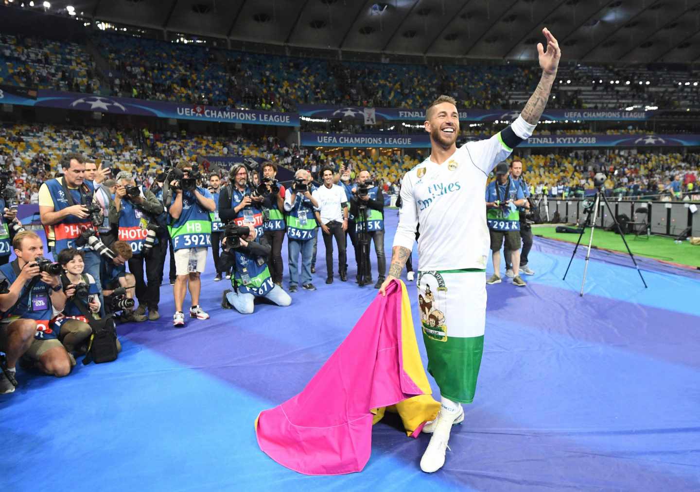 Sergio Ramos, en modo torero, después de ganar la 13ª.